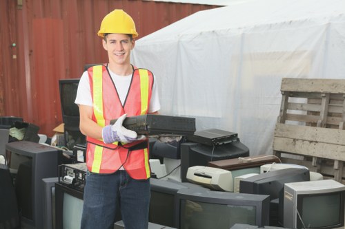 Clean streets in Como's nearby area with efficient waste removal